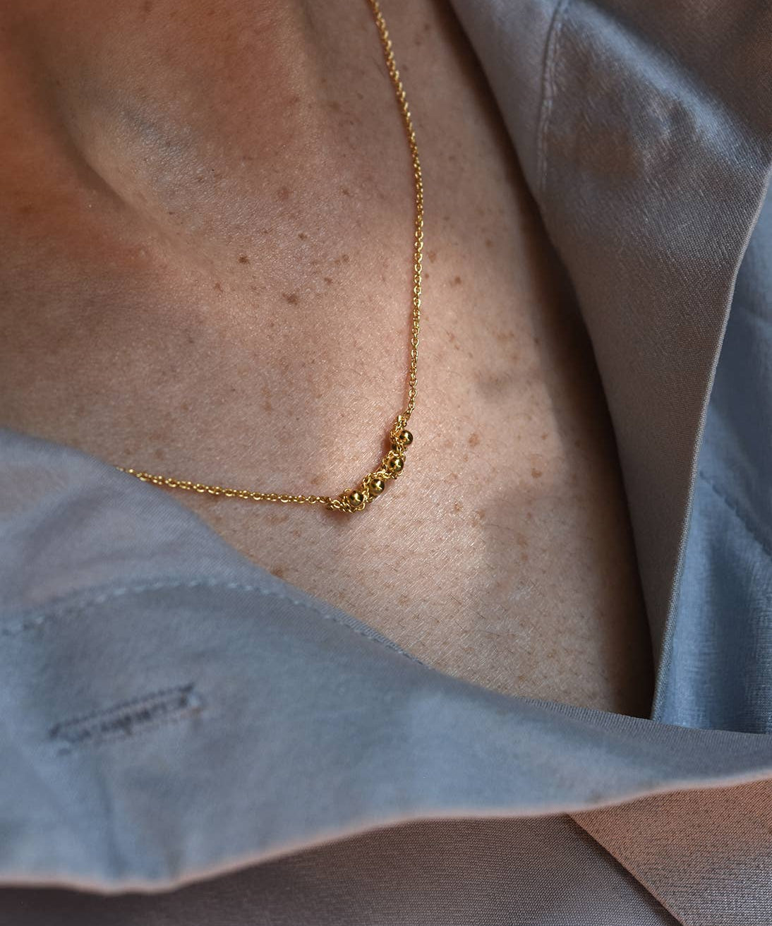 arabesques-ketting-model.jpg
