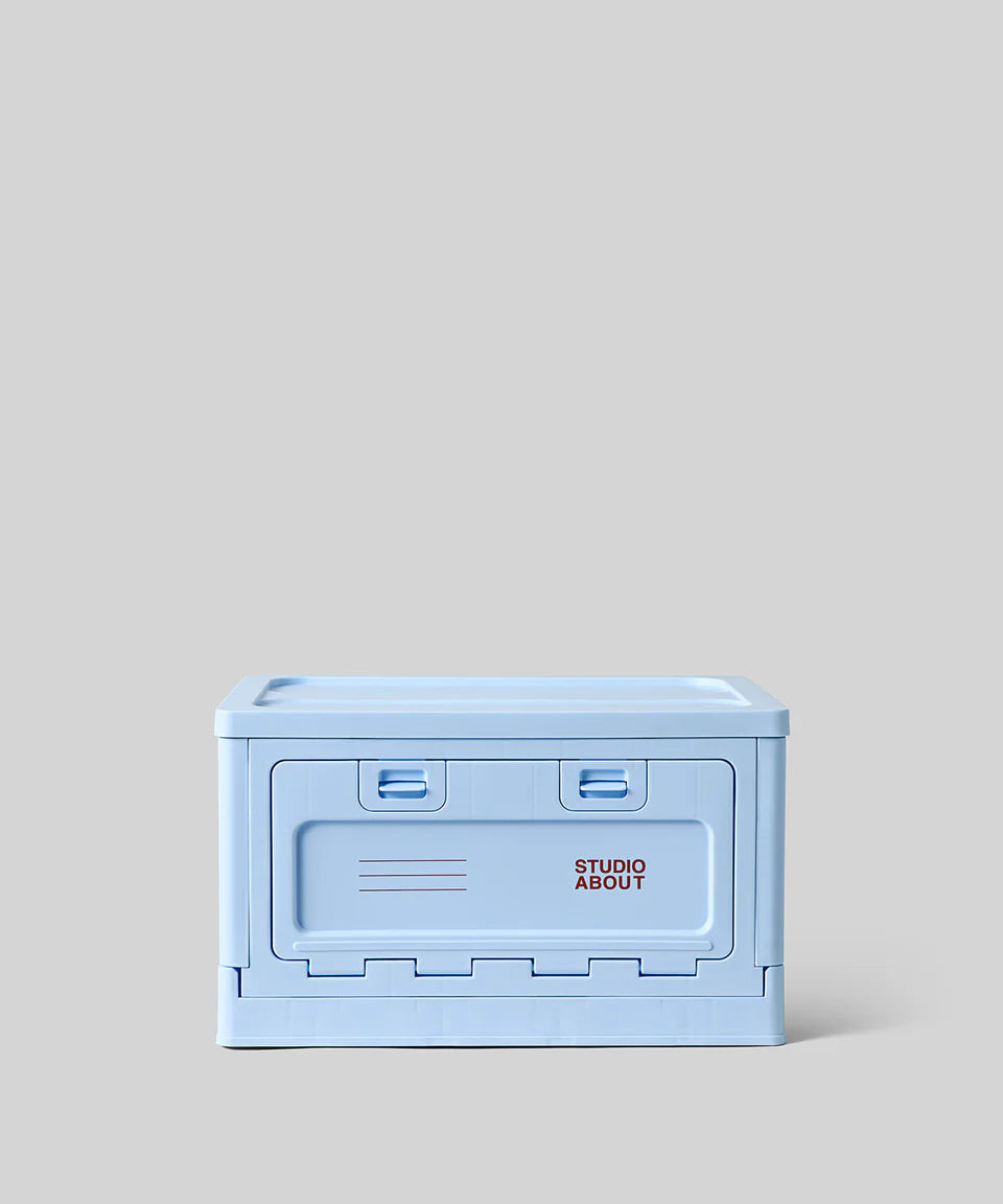 box-blue-storage-small-studio-about_960x_crop_center_040fb428-cfc8-4465-96af-5296c917a08f.webp