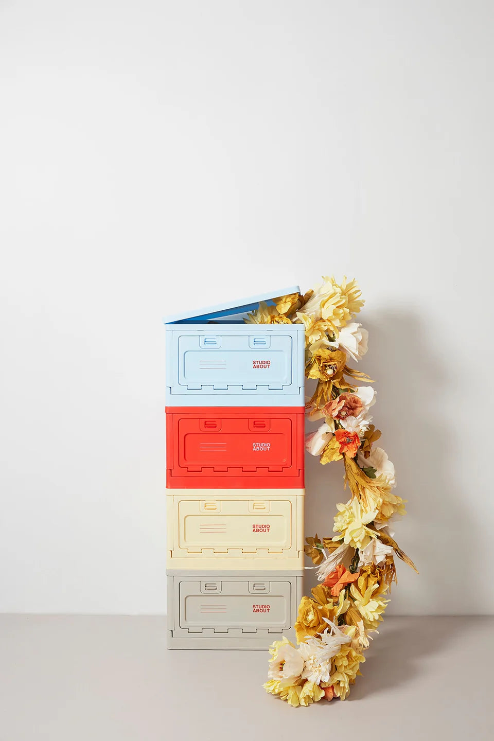 storage box - bordeaux