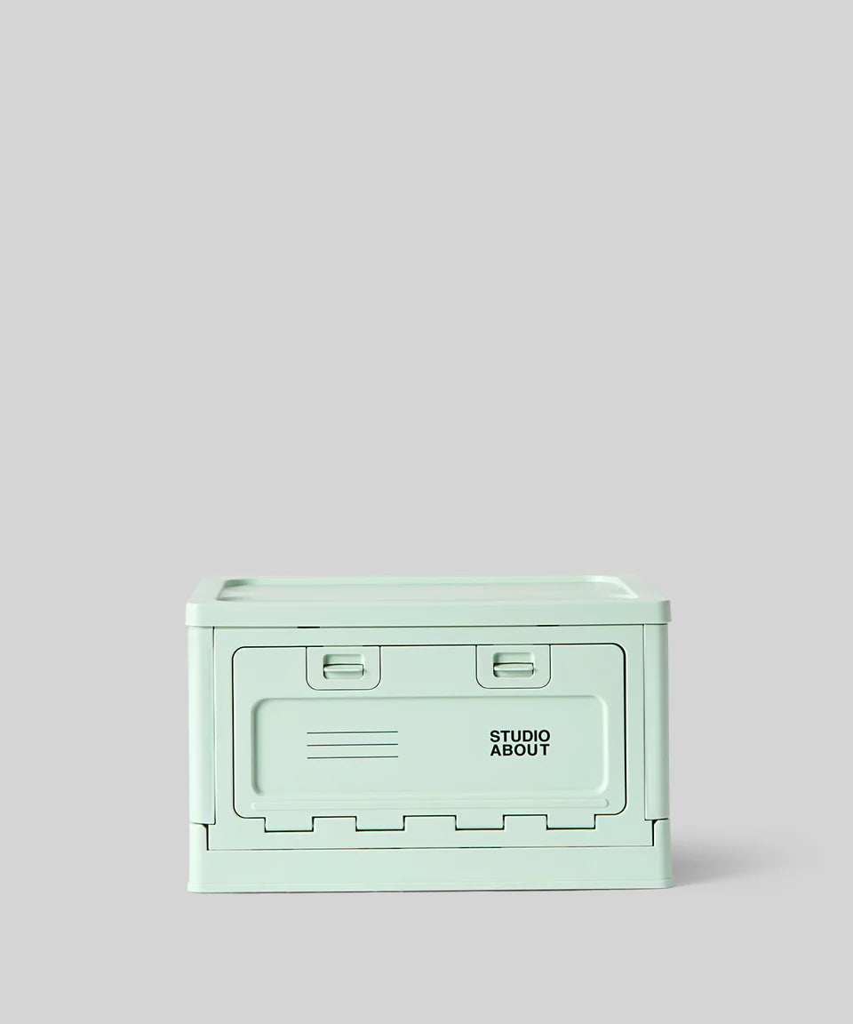 box-mint-storage-small-studio-about_2_960x_crop_center_1fe2810c-7840-40f0-8f3d-eca73dc3fcc8.webp