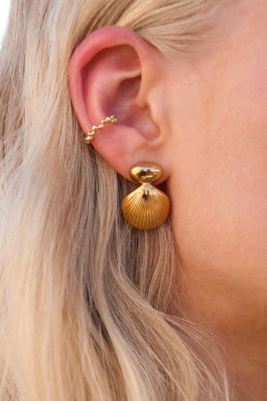 bubble ear cuff