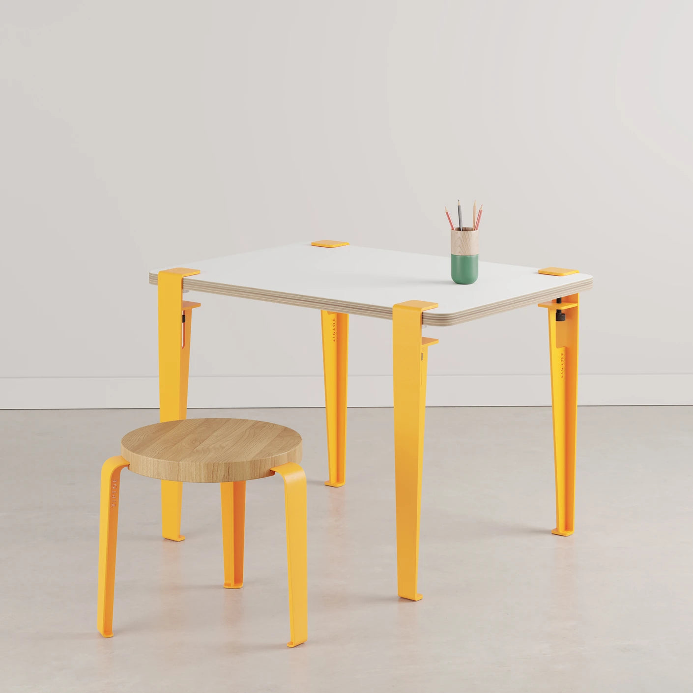 Kids desk - Vice Versa blackboard