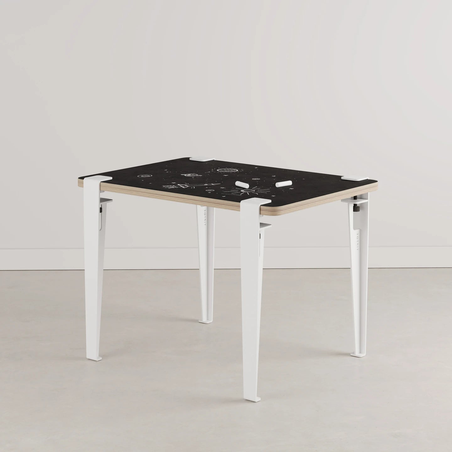 Kids desk - Vice Versa blackboard