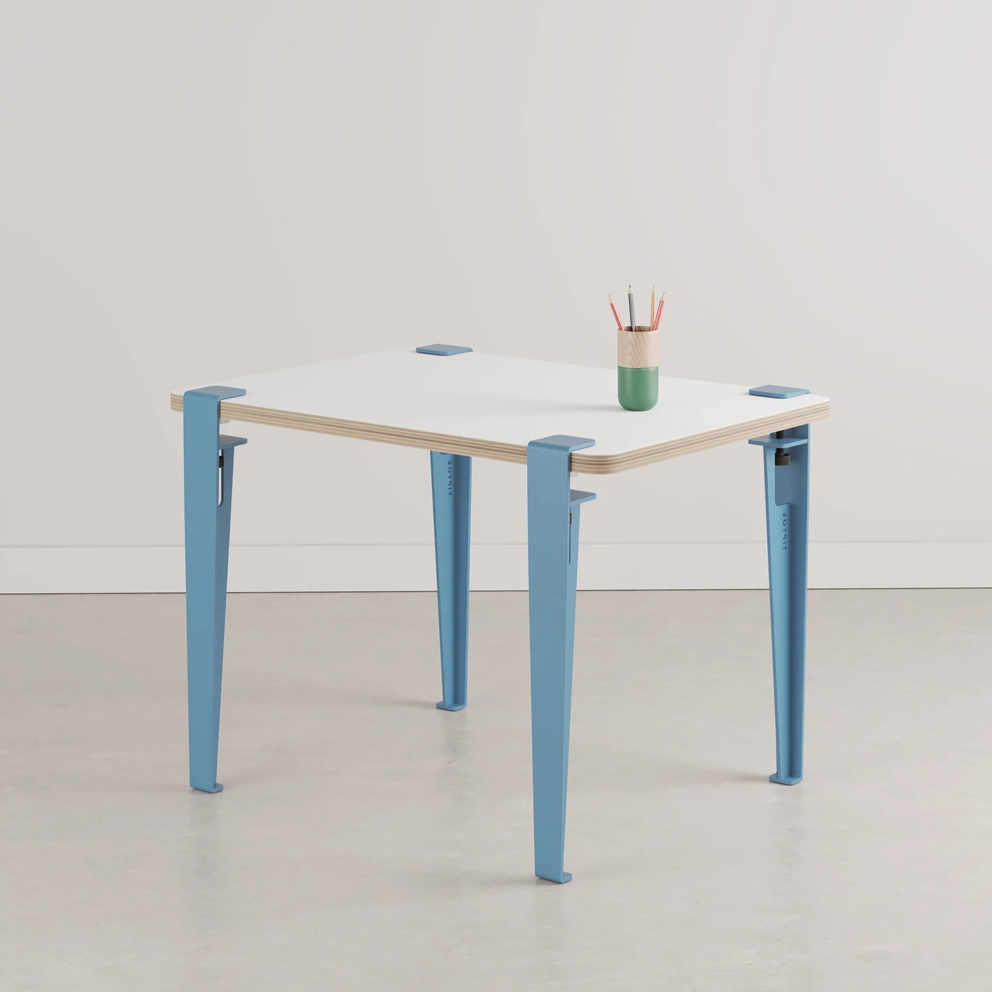 Kids desk - Vice Versa blackboard