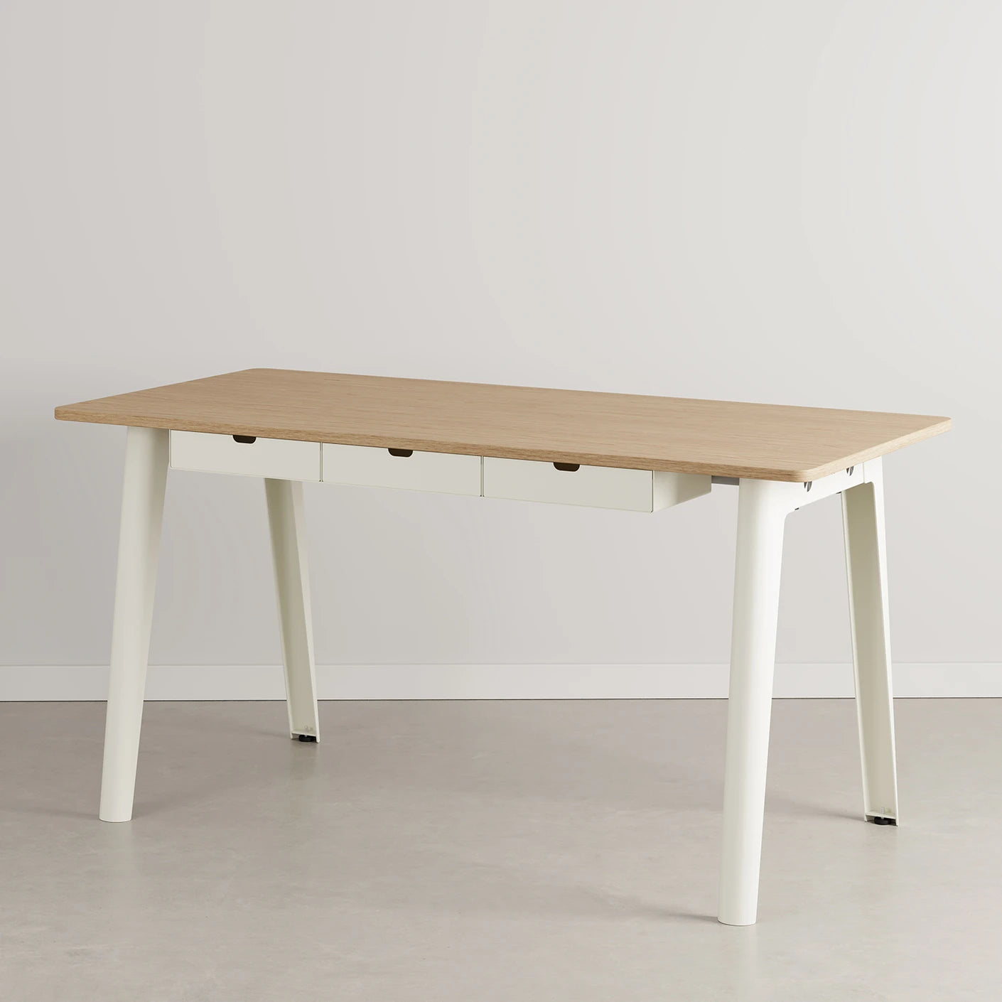bureau-new-modern-chene-tiroirs-150x70-blanccreme.webp