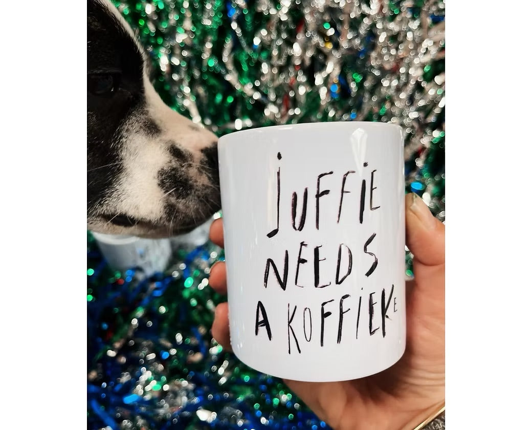 Juffie needs a koffie - Mok