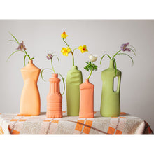 Afbeelding in Gallery-weergave laden, Bottle vase #16 spring green
