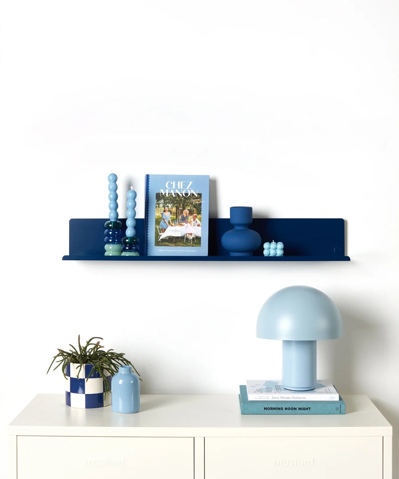 mustard-made-ledge-shelf-navy-LE-NA-L-lifestyle-hover.webp
