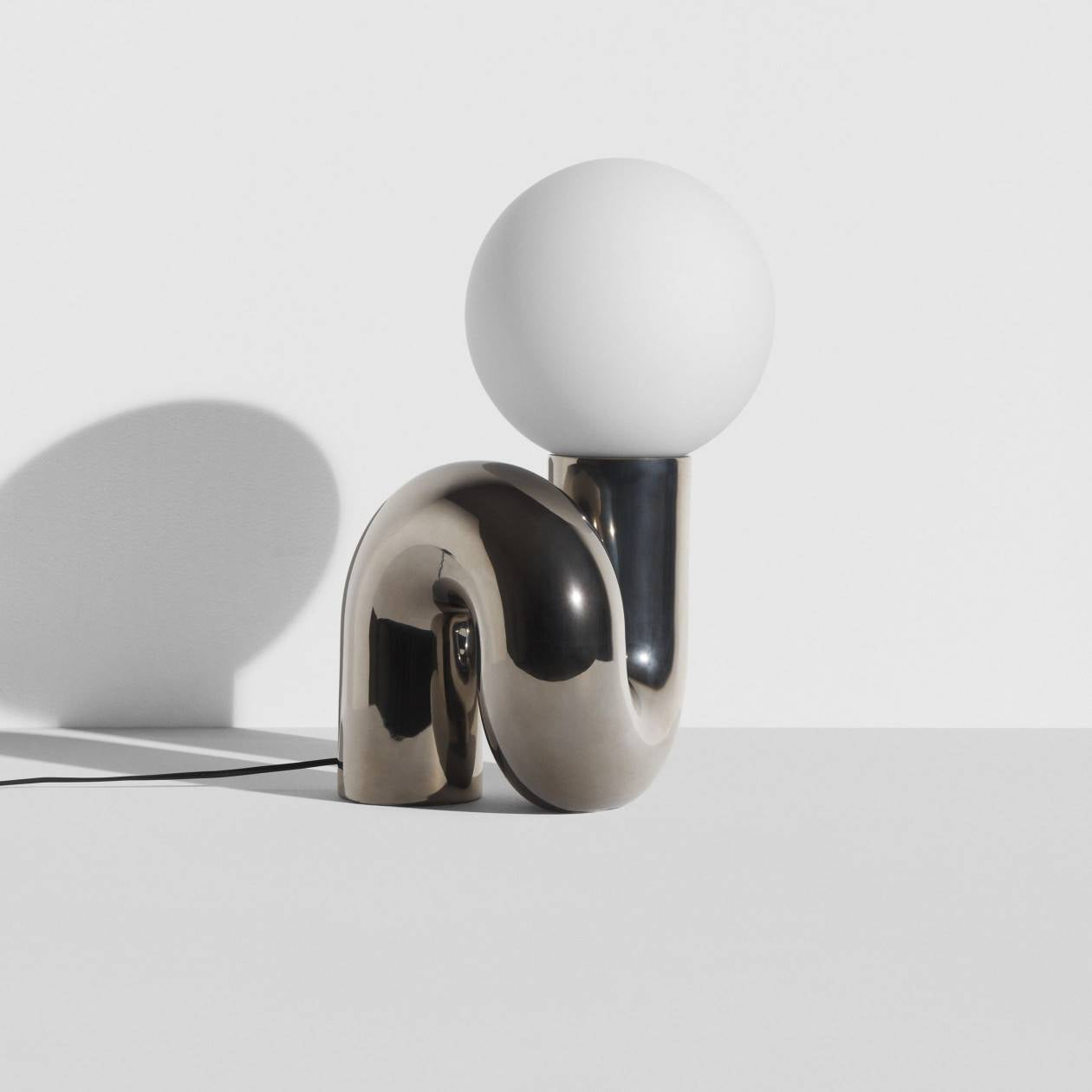 neotenic-large-table-lamp-platinum.jpg