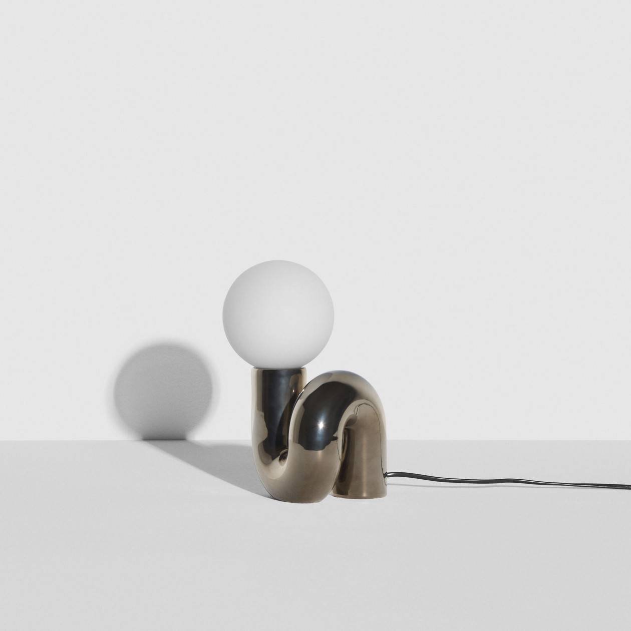 Neotenic lamp