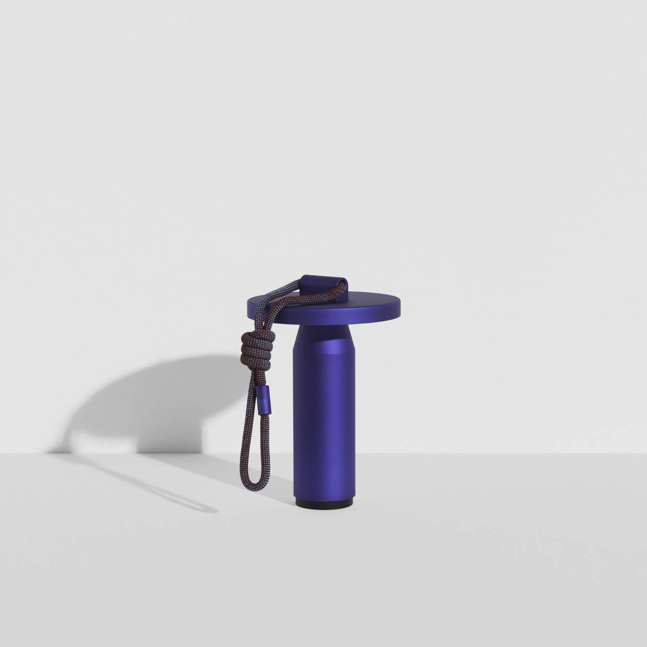 Quasar portable lamp