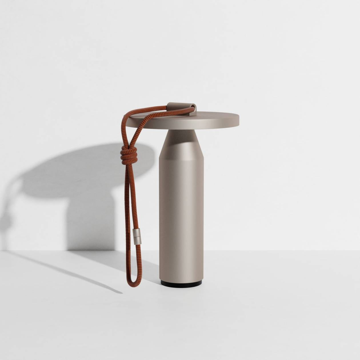 Quasar portable lamp - large