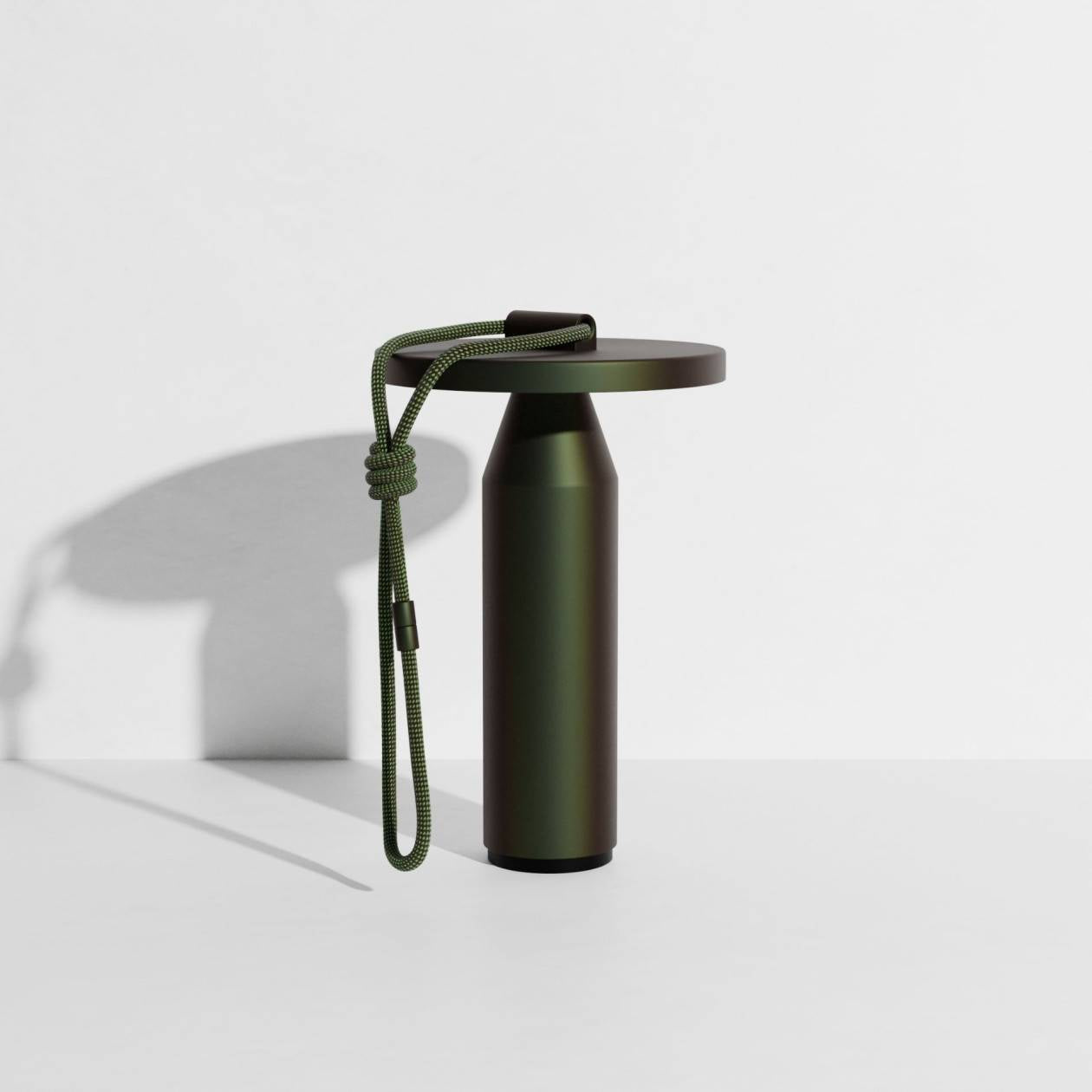 Quasar portable lamp - large