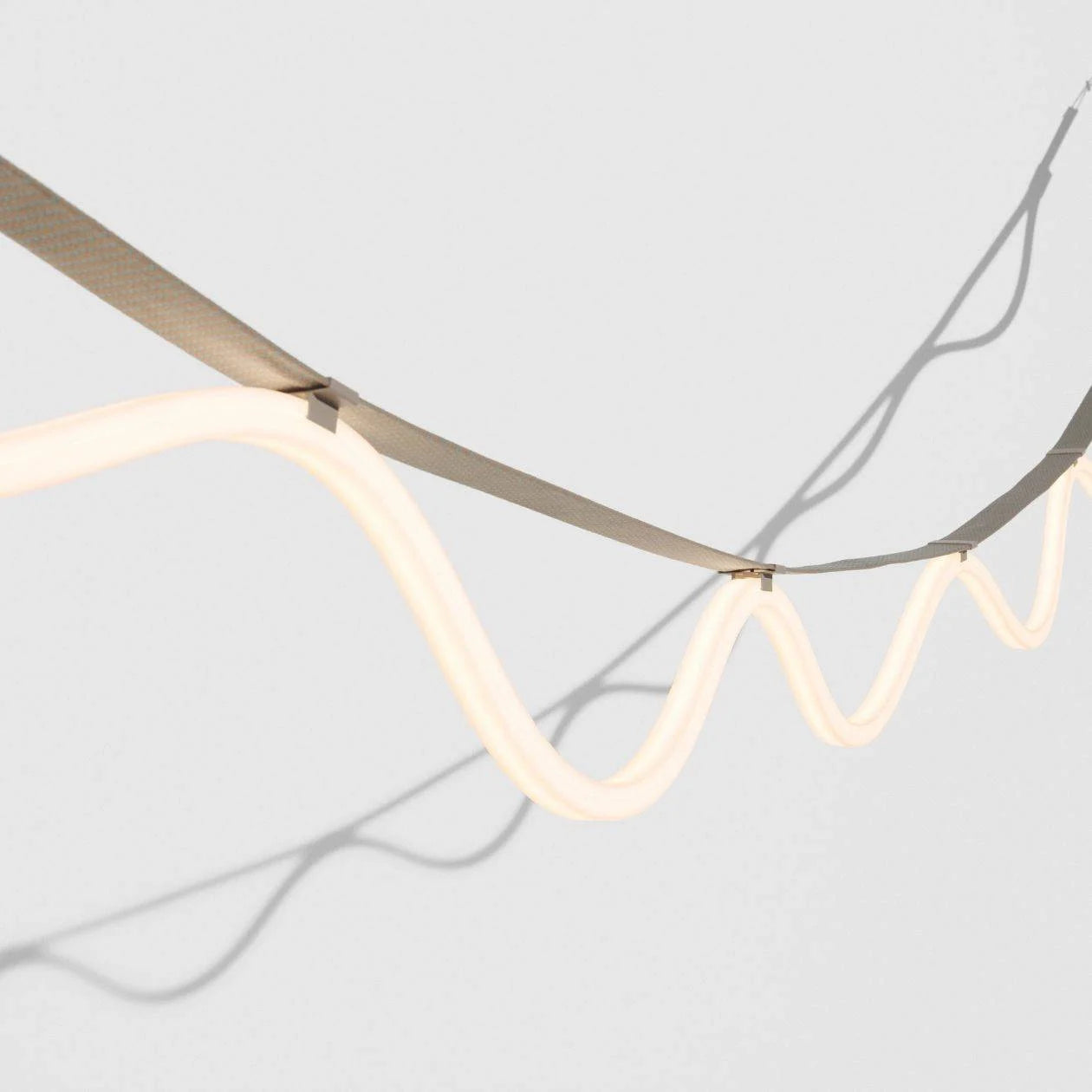 Spline pendant light