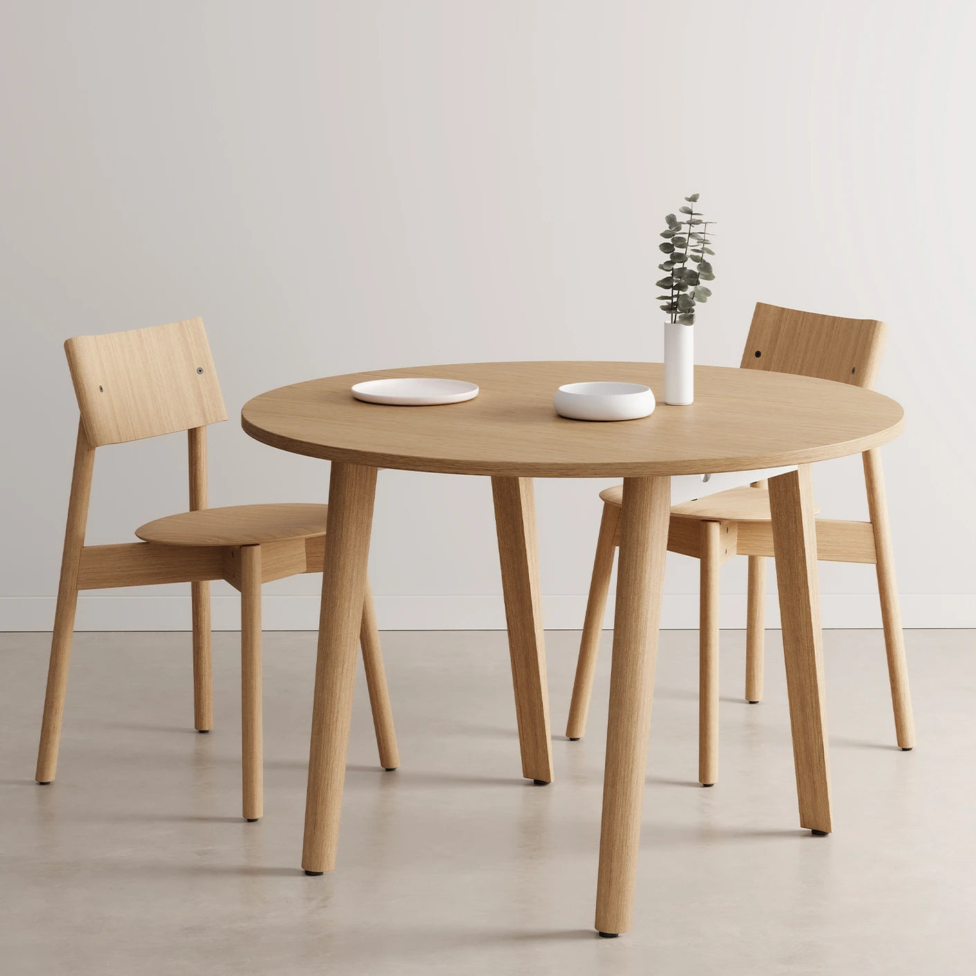 table-a-manger-new-modern-fullwood-ronde-chaises.webp
