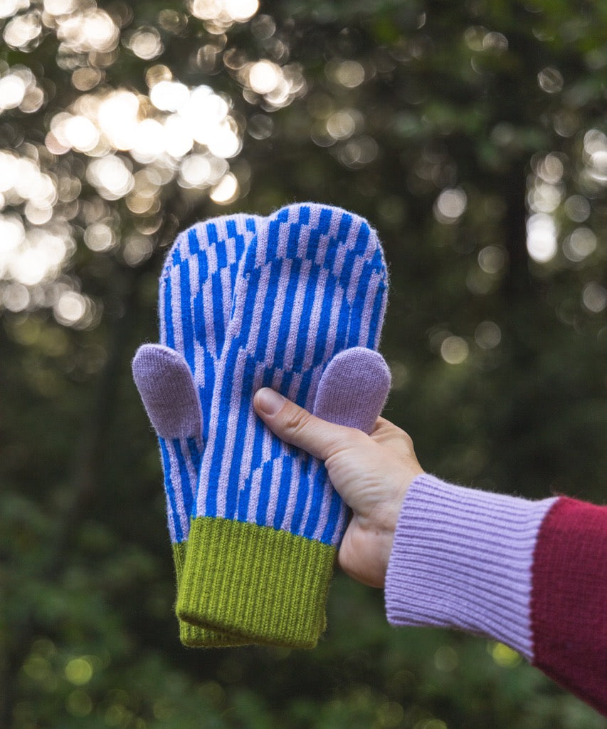 tnr-mittens-handschoenen-wolvisLarge.jpg