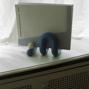 Tubi - book holder