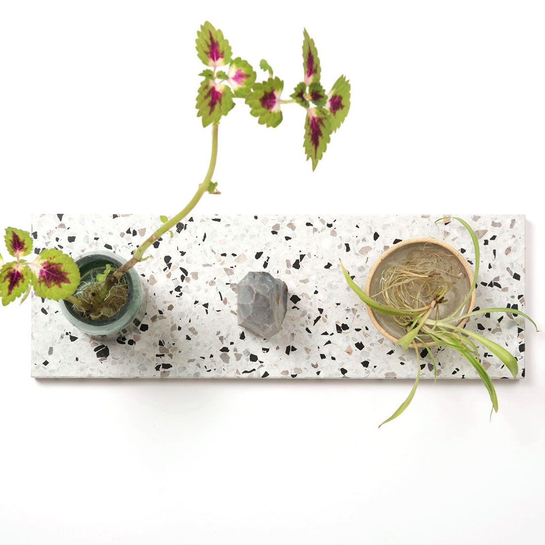 6_Confetti-board_Black-and-white_Long.jpg