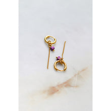 Afbeelding in Gallery-weergave laden, Oorbel - Chain purple hoop gold
