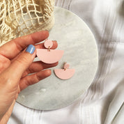 Oorbel double D - pastel roze