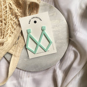 Oorbel double V - pastel mint