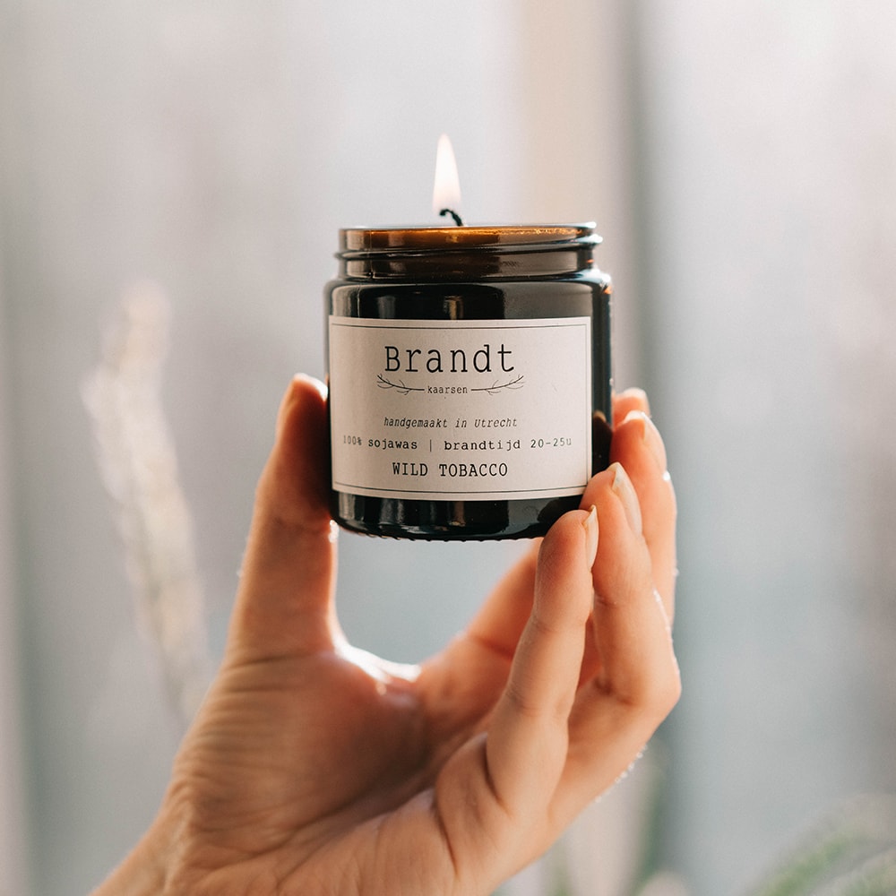 Geurkaars-Sojawas-Wild-Tobacco.jpg