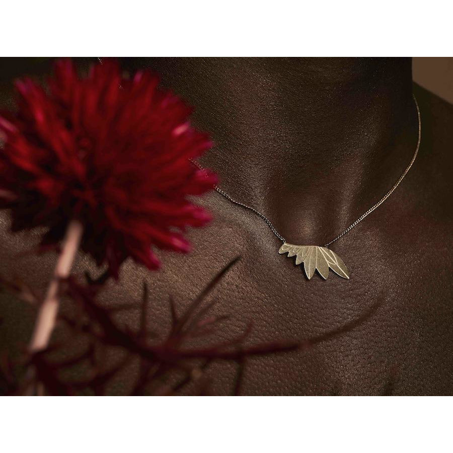 NADJA_CARLOTTI_PLUM03_collier_plumage.jpg