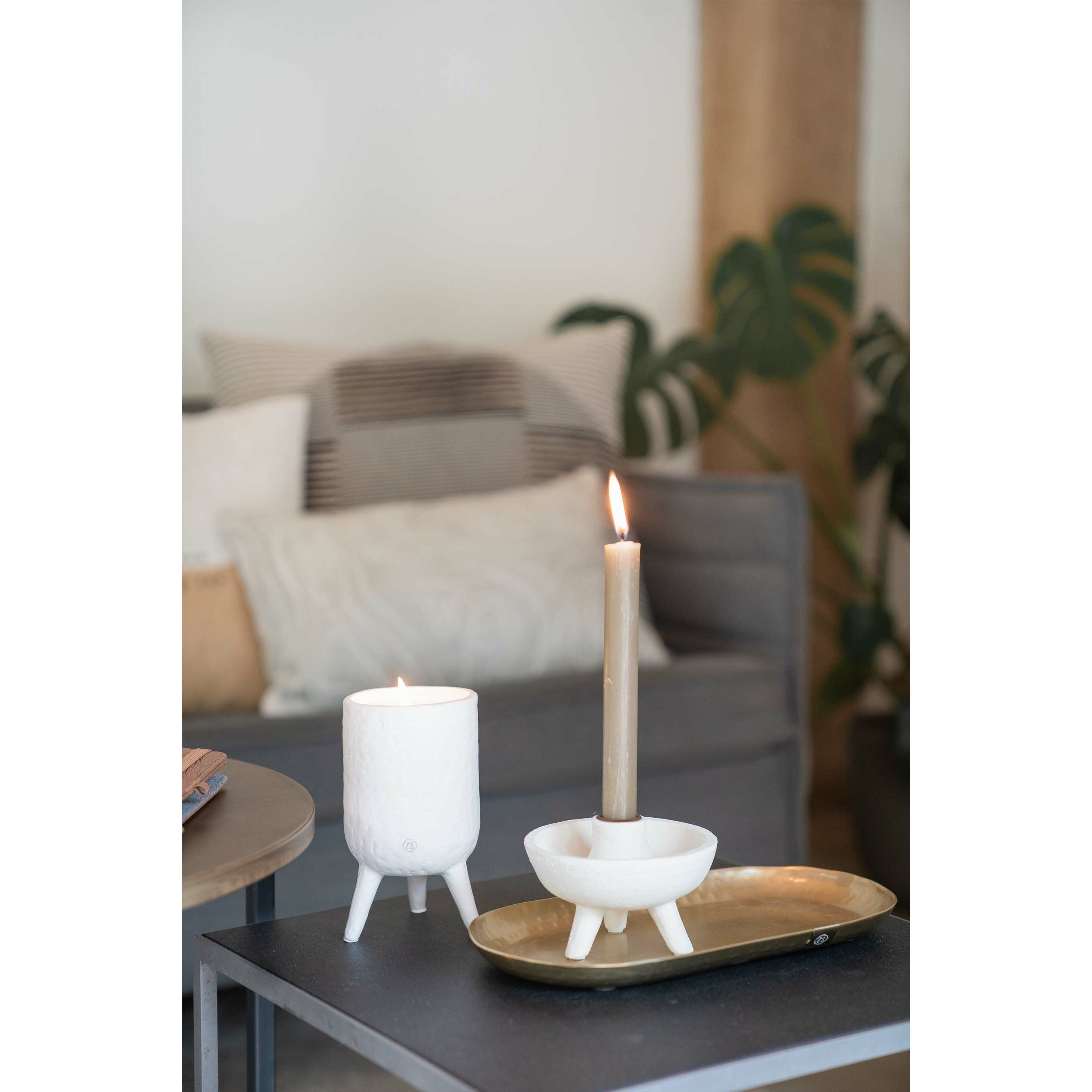 Polystone kandelaar op pootjes - off white