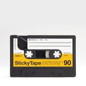 Cassette tape dispenser