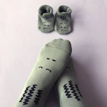 Afbeelding in Gallery-weergave laden, Mom and baby socks - Ally the gator
