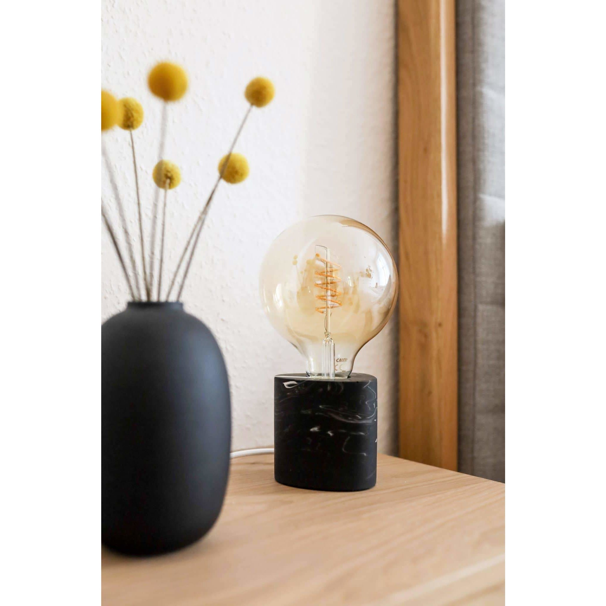 Walter table lamp - black marble