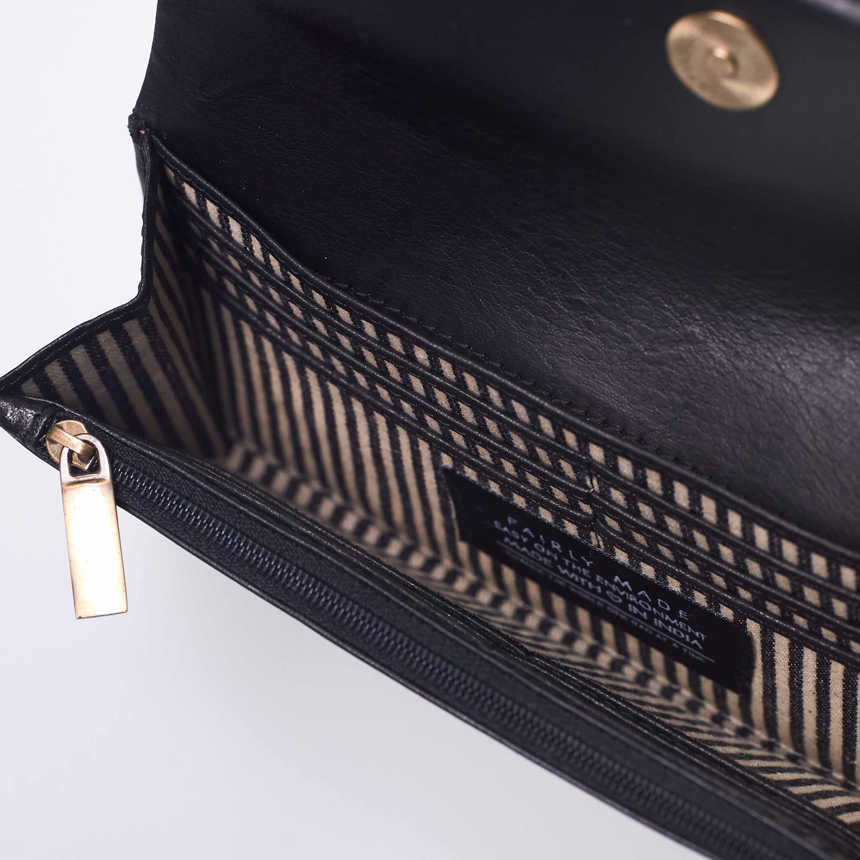 Pau's pouch - Black Stromboli