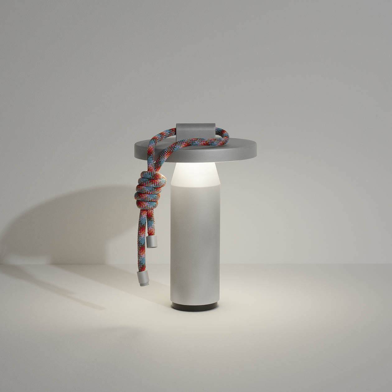 portable-lamp-quasar-aluminium-2.jpg