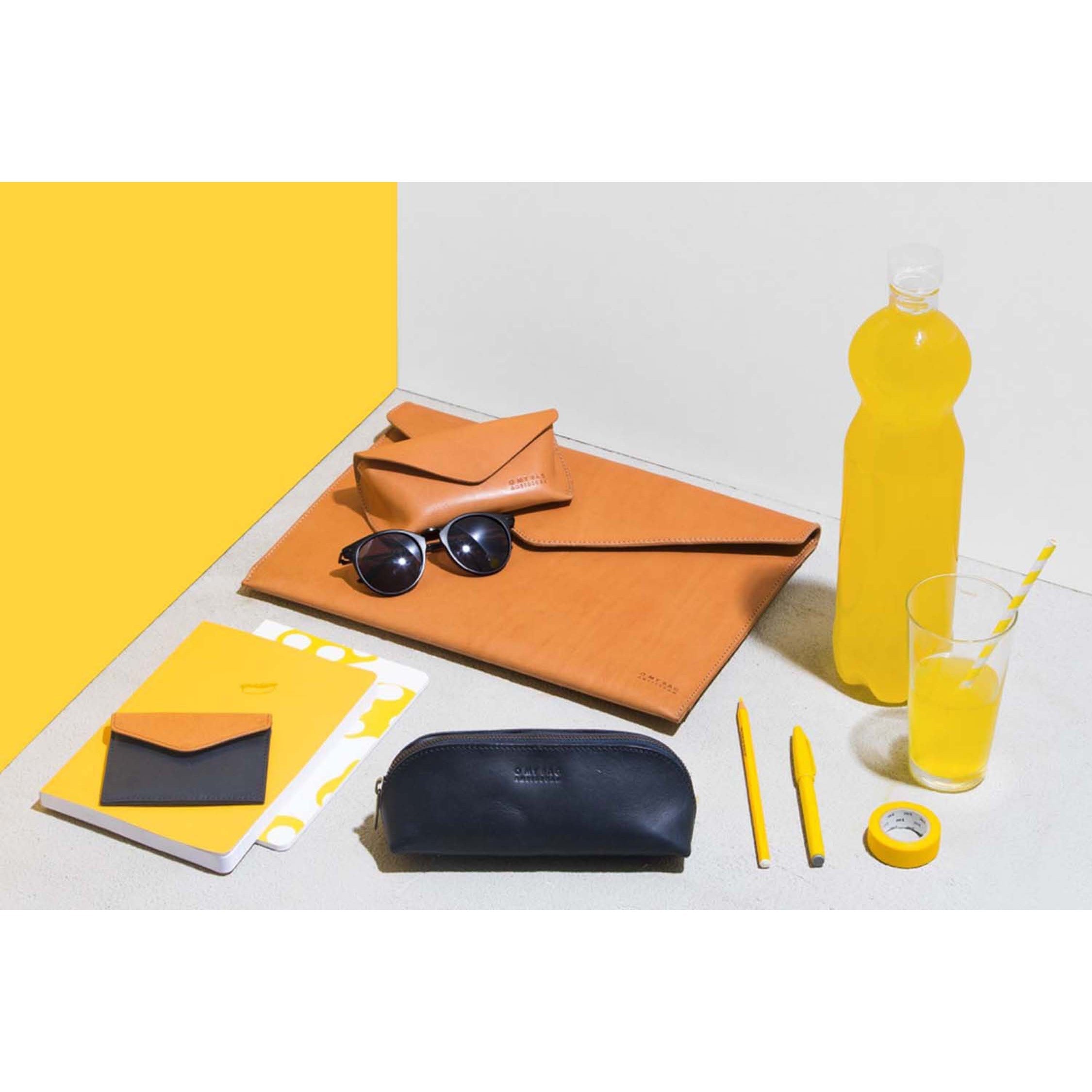 Spectacle case cognac